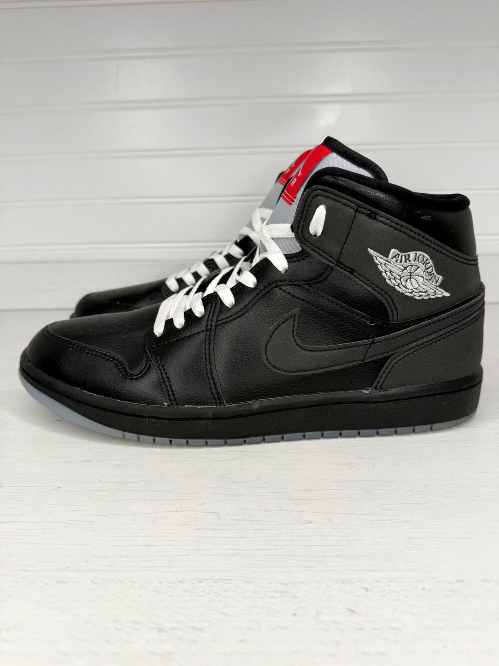 Air Jordan 1 Mid SE Black Metallic Reimagined Men’s 10 HV5177-010 Excellent